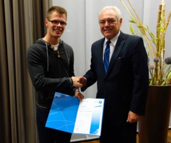 Stipendium für Thorsten Schönenbrücher