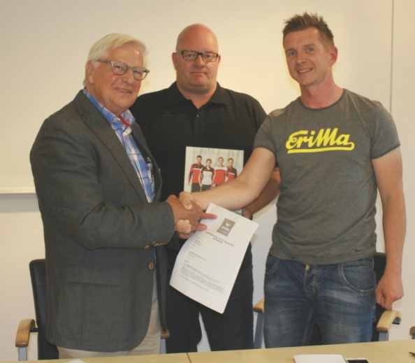 Kooperationspartner: Franz Josef Probst (LVN-Präsident), Thomas Bathe (Prokurist SPURT), Pascal Heemann (ERIMA-Gebietleiter) v.l.