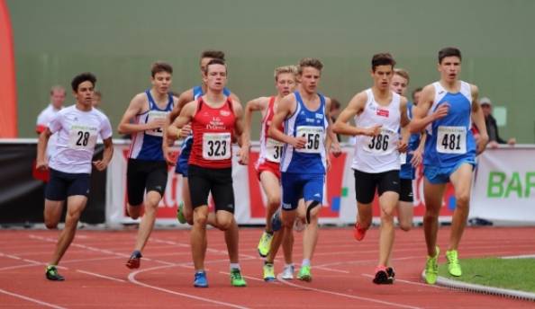 Spannende und hochkarätige Wettkämpfe - wie hier das 800m-Finale - gab es in Köln