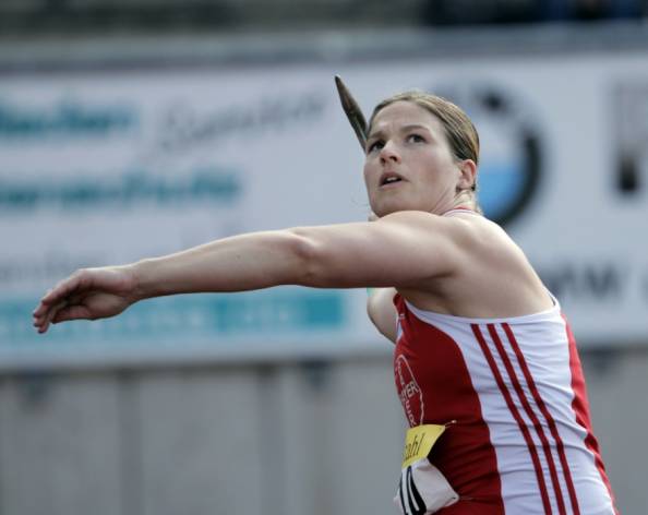 Linda Stahl warf Meeting-Rekord in Bottrop